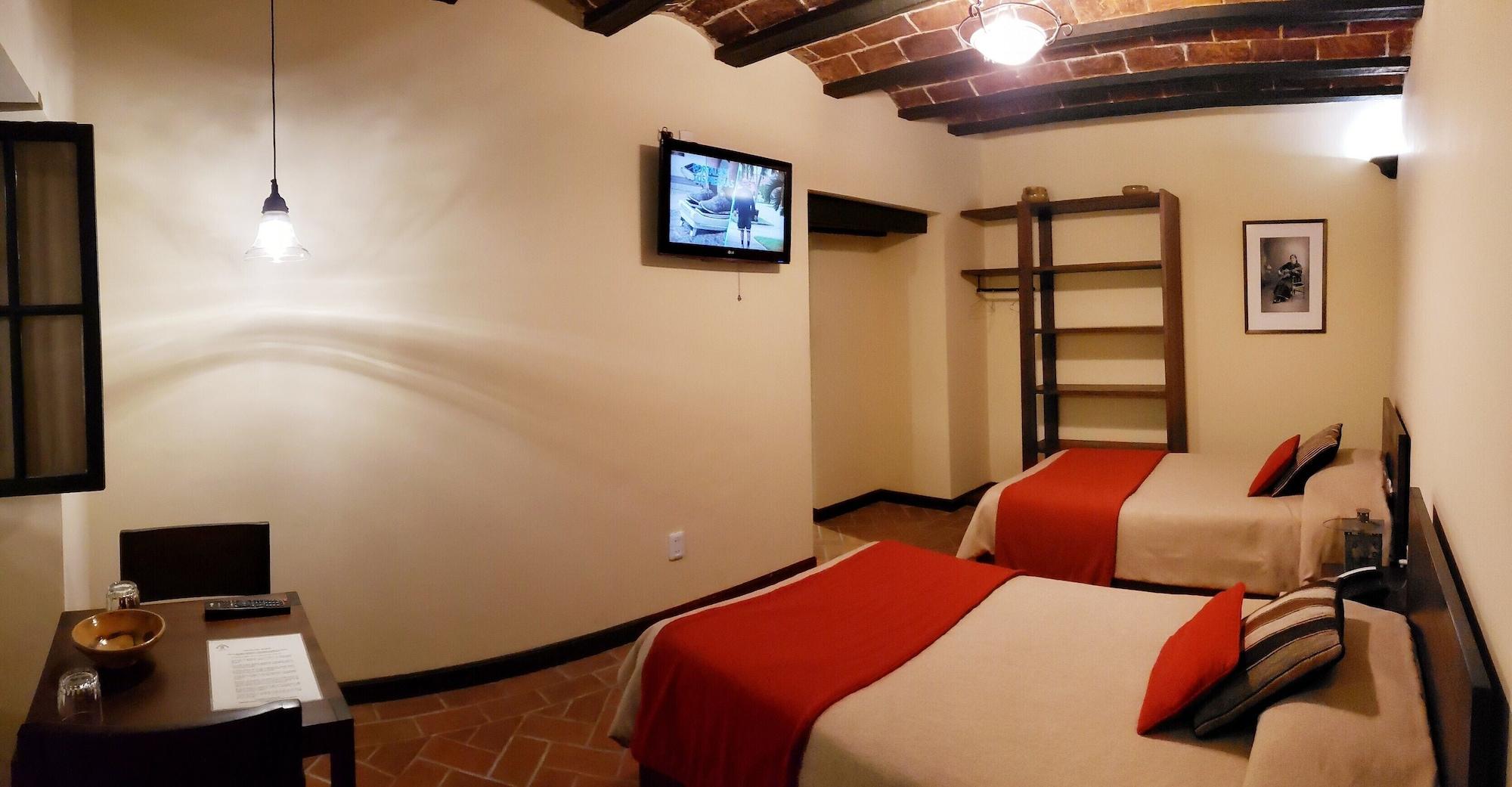 Hotel Naira La Paz Kültér fotó